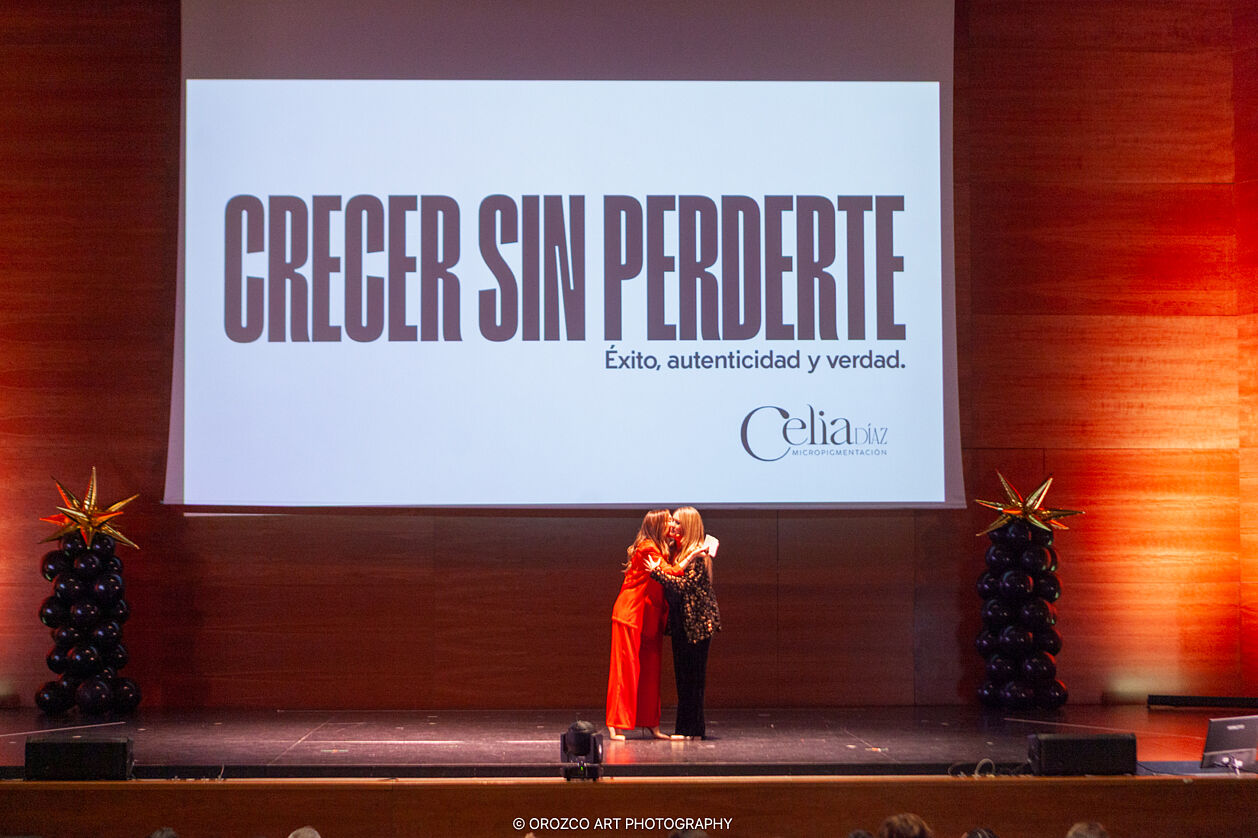 Ponencia 'Crecer sin perderte' en Mujeres Brillantes
